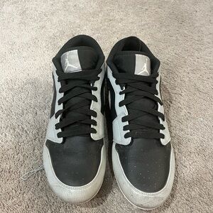 Jordan shadow cleats